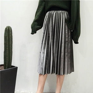 Long Metallic Silver Pleated Skirt - UrbClo